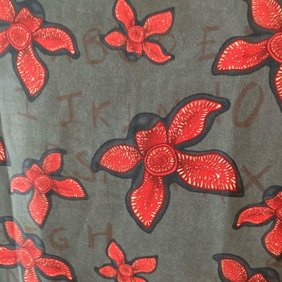 NWT Stranger Things Dress - Gray and Red size M - Picture 4 of 5